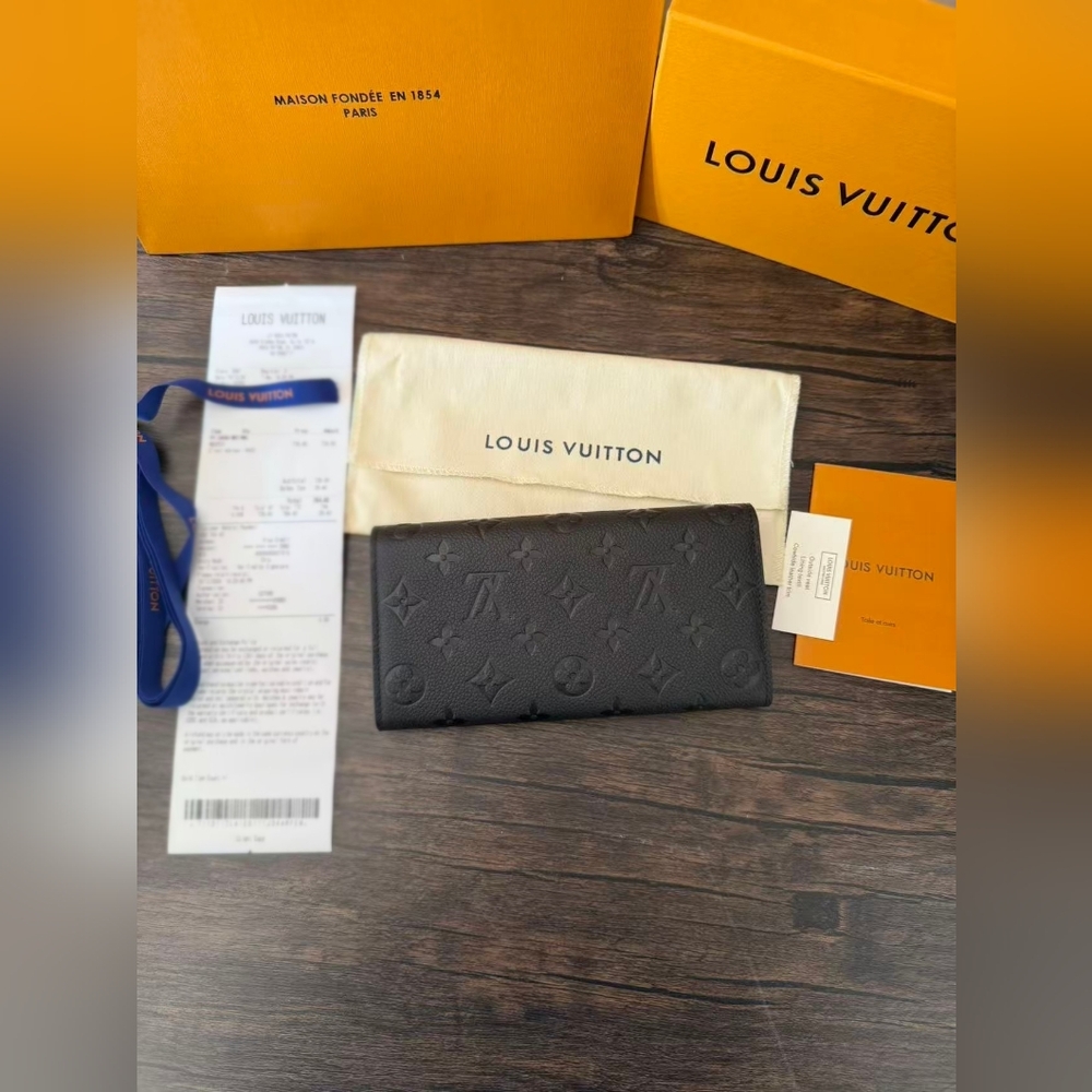 Louis Vuitton Black Monogram Sarah Wallet - Picture 7 of 14